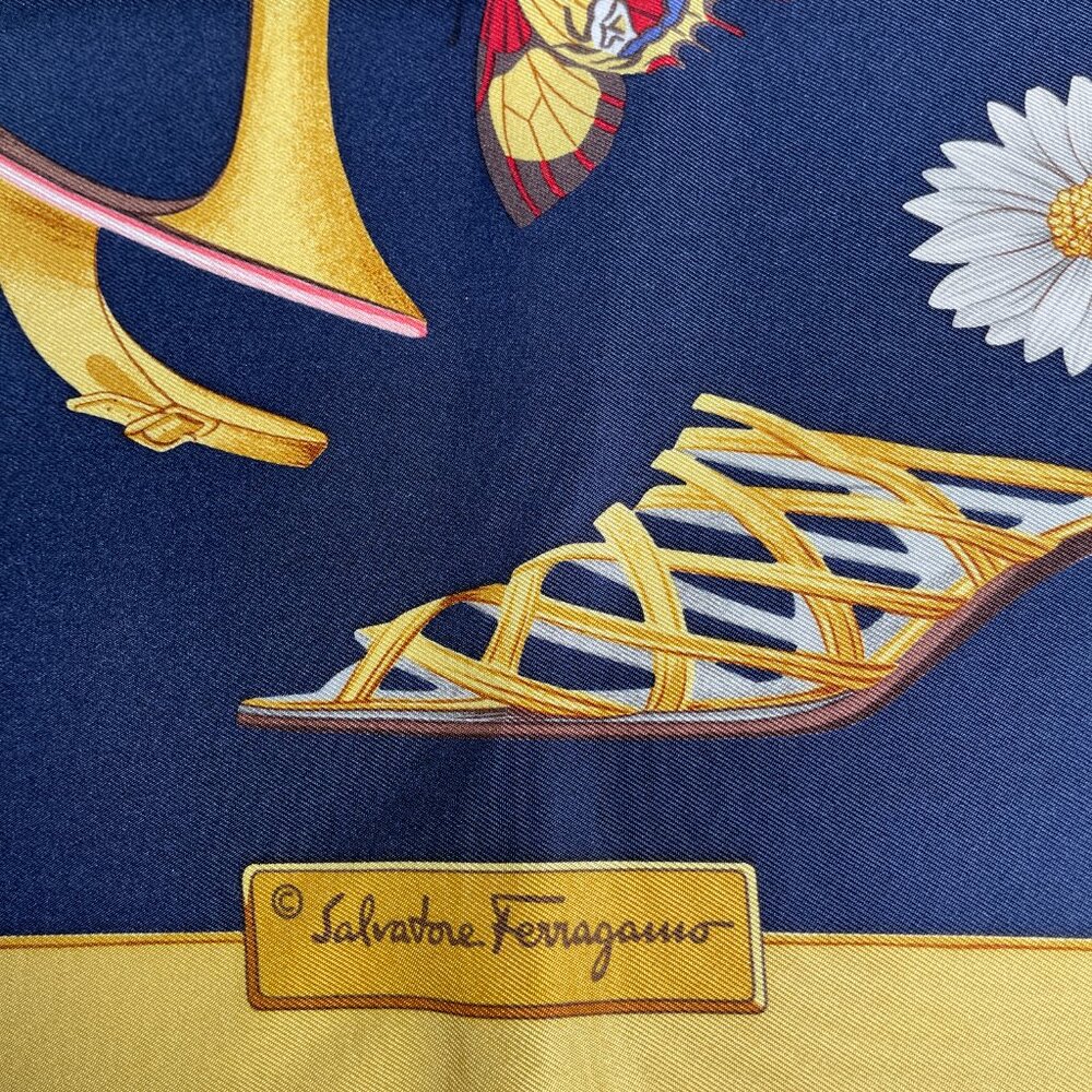 Salvatore Ferragamo Silk "Calzature" Scarf Shoe Motif - Picture 2 of 15